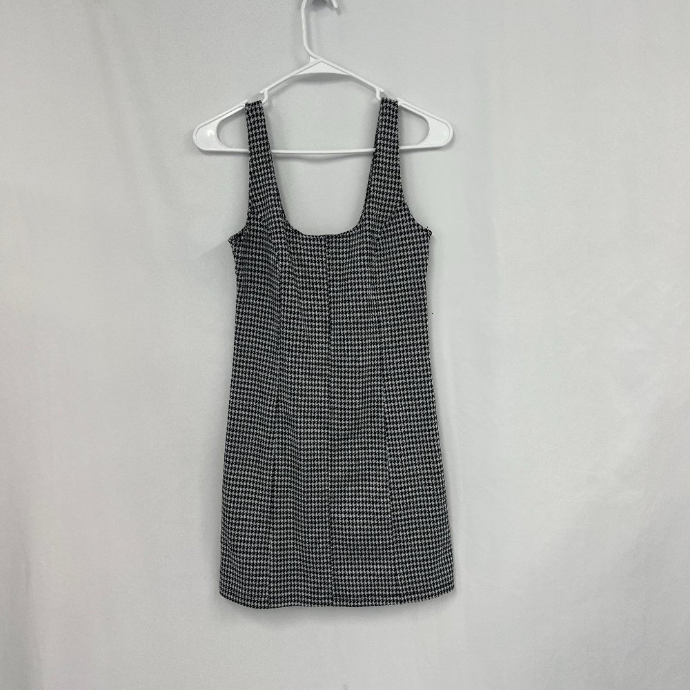 Black and White Houndstooth Sleeveless Dress